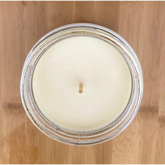 White Barn Cinnamon Swirl Single Wick 7oz Candle New - Picture 6 of 8